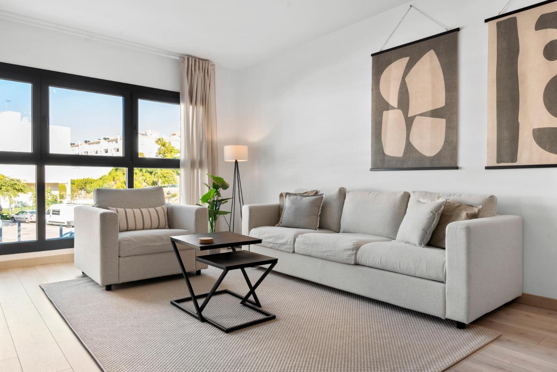 Beautiful 2-Bedroom Apartment Near Center And Beach Estepona Exterior photo